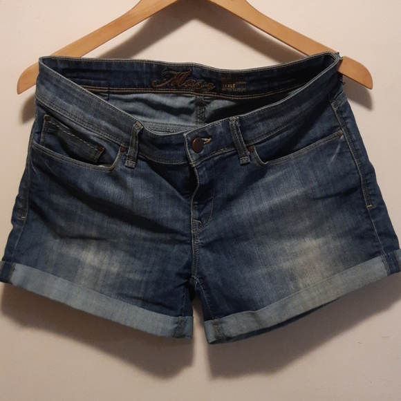 cuffed denim shorts distressed - Picture 5 of 5